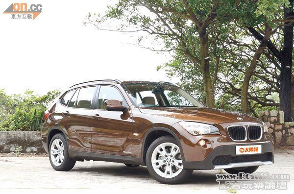 BMW _X1 sDrive20iA_01.jpg