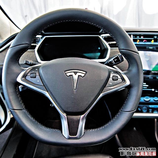 Tesla_Model_S_07.jpg