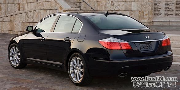 Hyundai-Genesis-Sedan.jpg