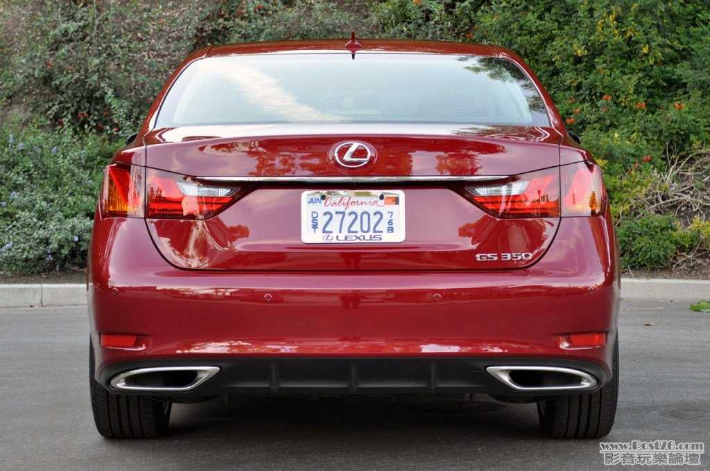 New-Lexus-GS-350-Red-Pictures-Rear-Angle-5.jpg