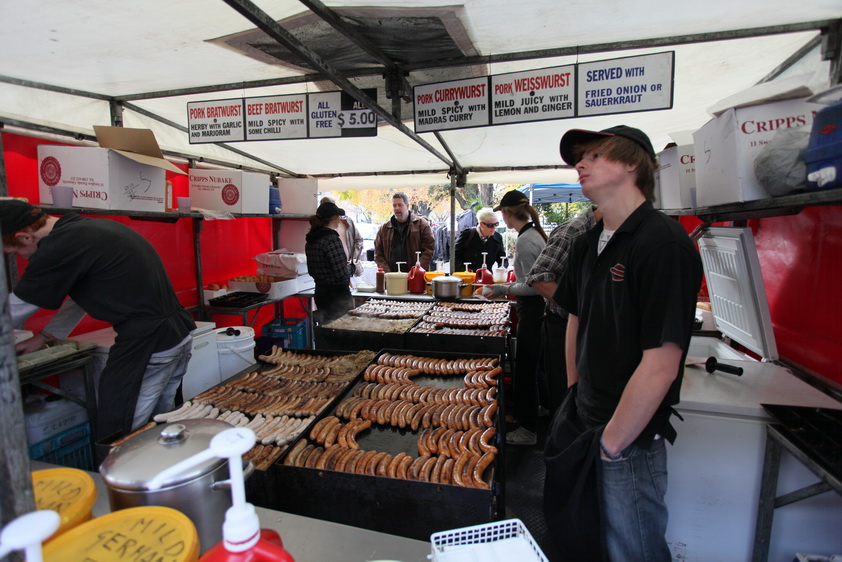 Salamanca Saturday Market @ Hobart, Tasmania Hotdog @ AU$5.00