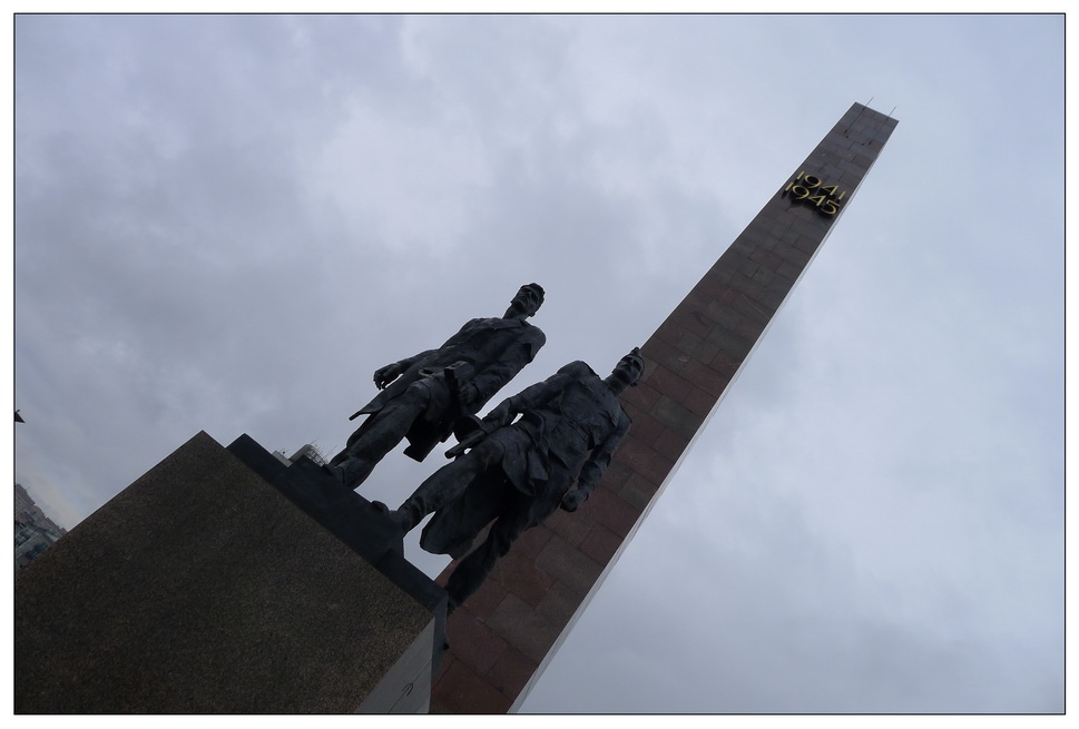 Monument to the Heroic Defenders of Leningard_07.jpg