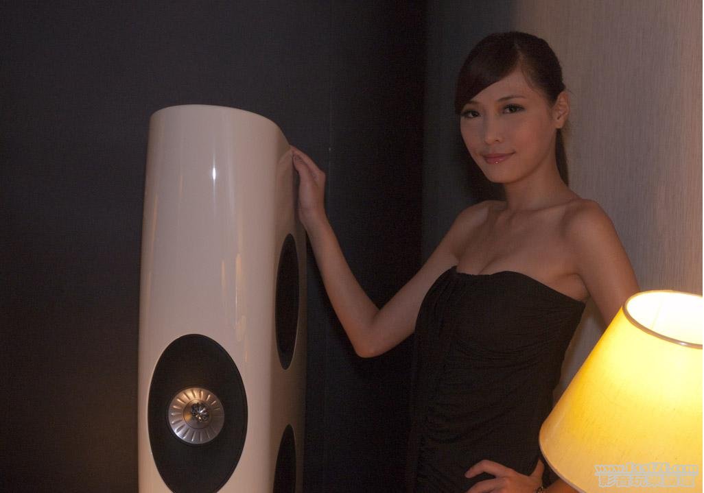 kef blade.jpg