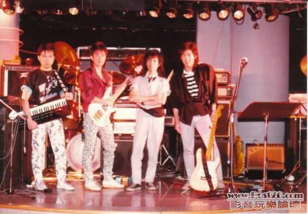 the great wall band at bar city.jpg
