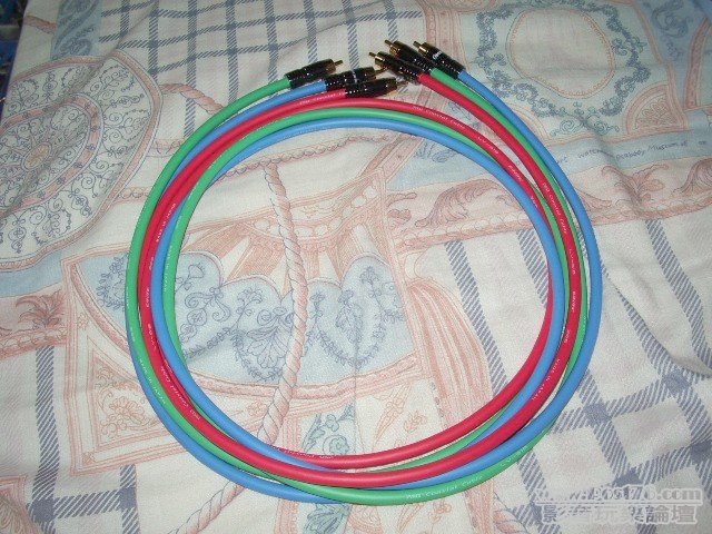 Canare component cable 1.4M.jpg