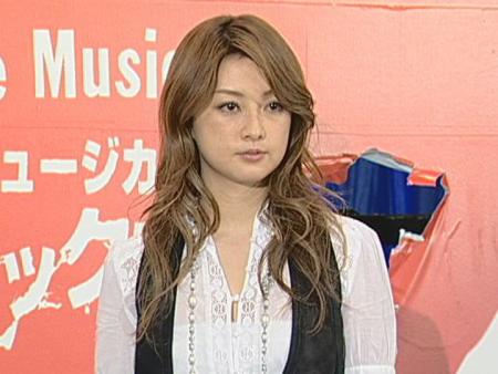 伴都美子.jpg