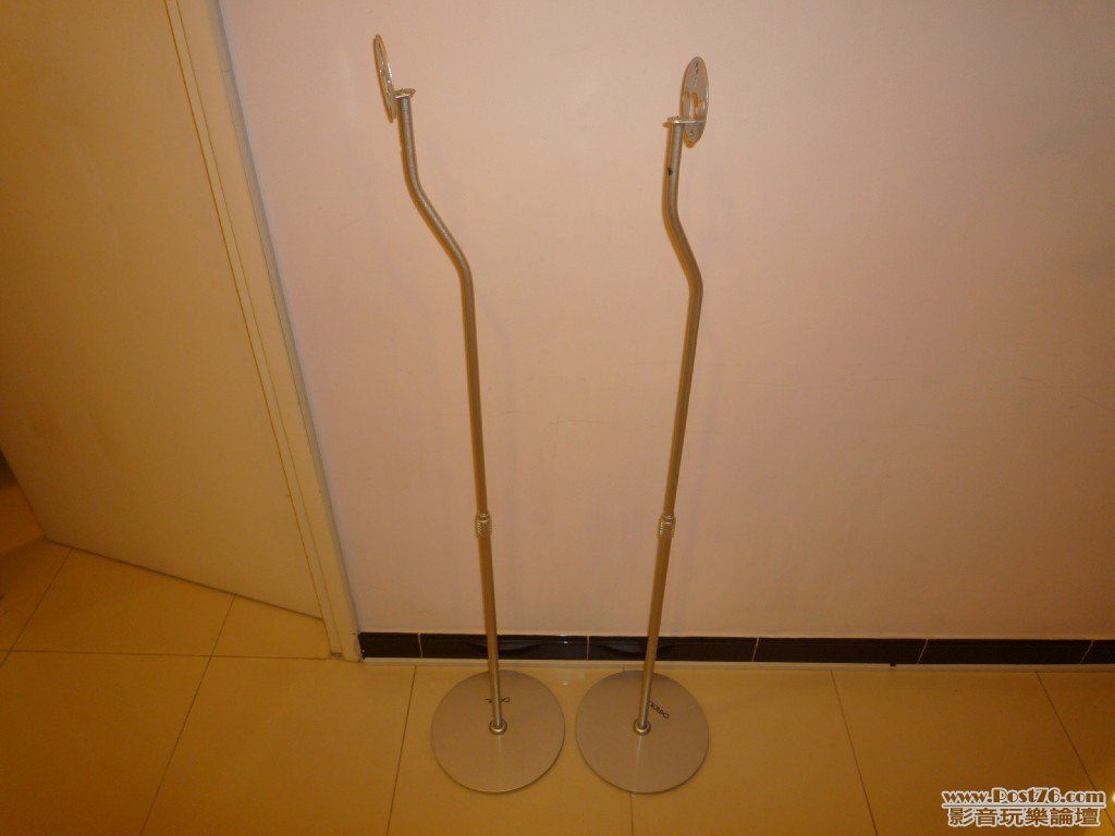 Sur speaker stand.JPG