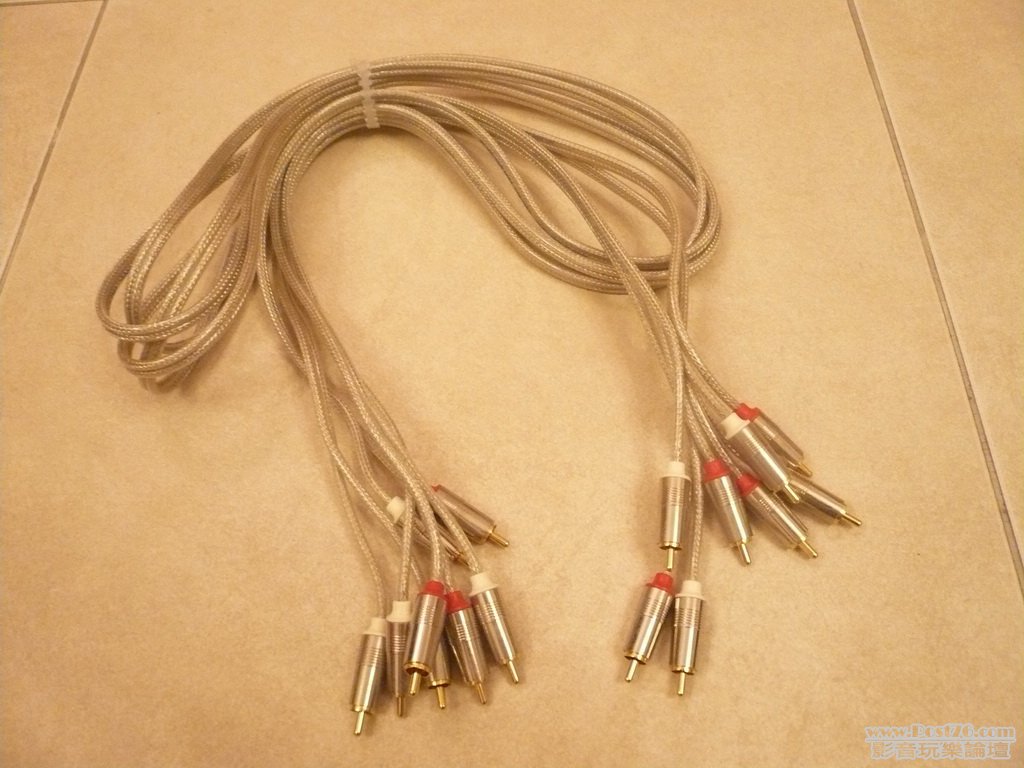 RCA 1/2