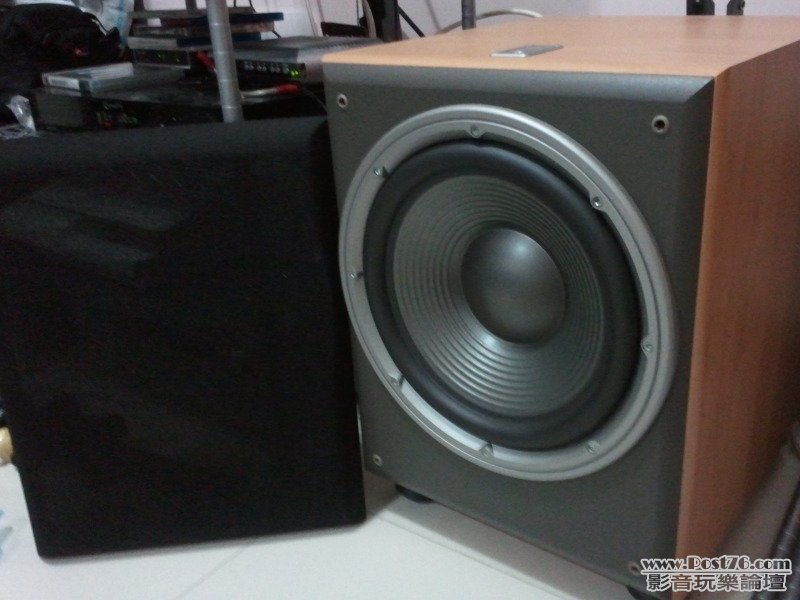 jbl E250P
