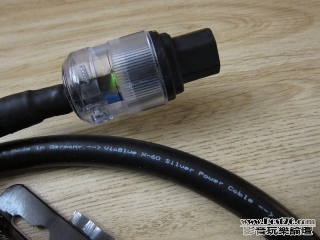 Viablux X-60 with 320i.jpg