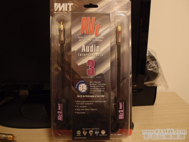 MIT AVT3 1.5M RCA Cable