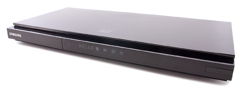 275663-samsung-bd-d5500-angle.jpg