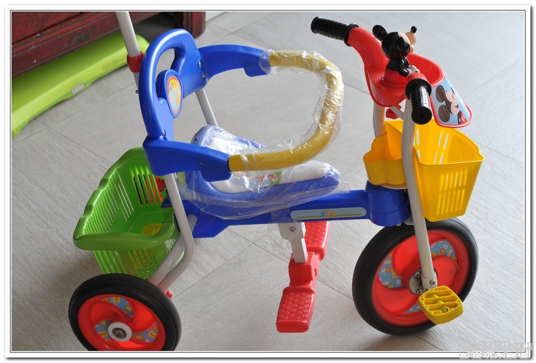 Mickey Mouse Bicycle 1.jpg