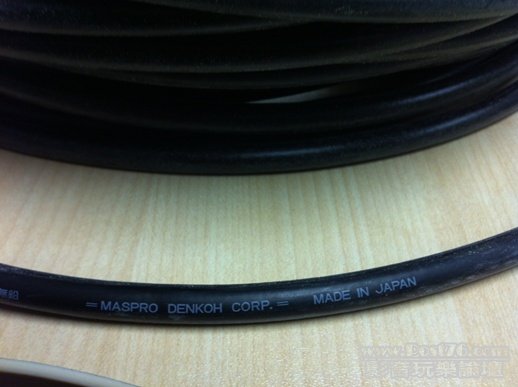 TV cable 1a.jpg