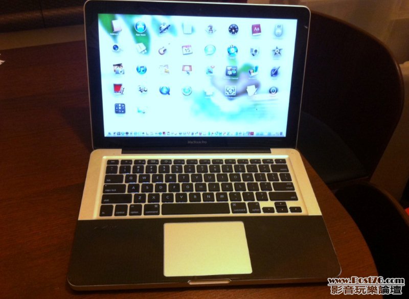 Macbook1s.jpg