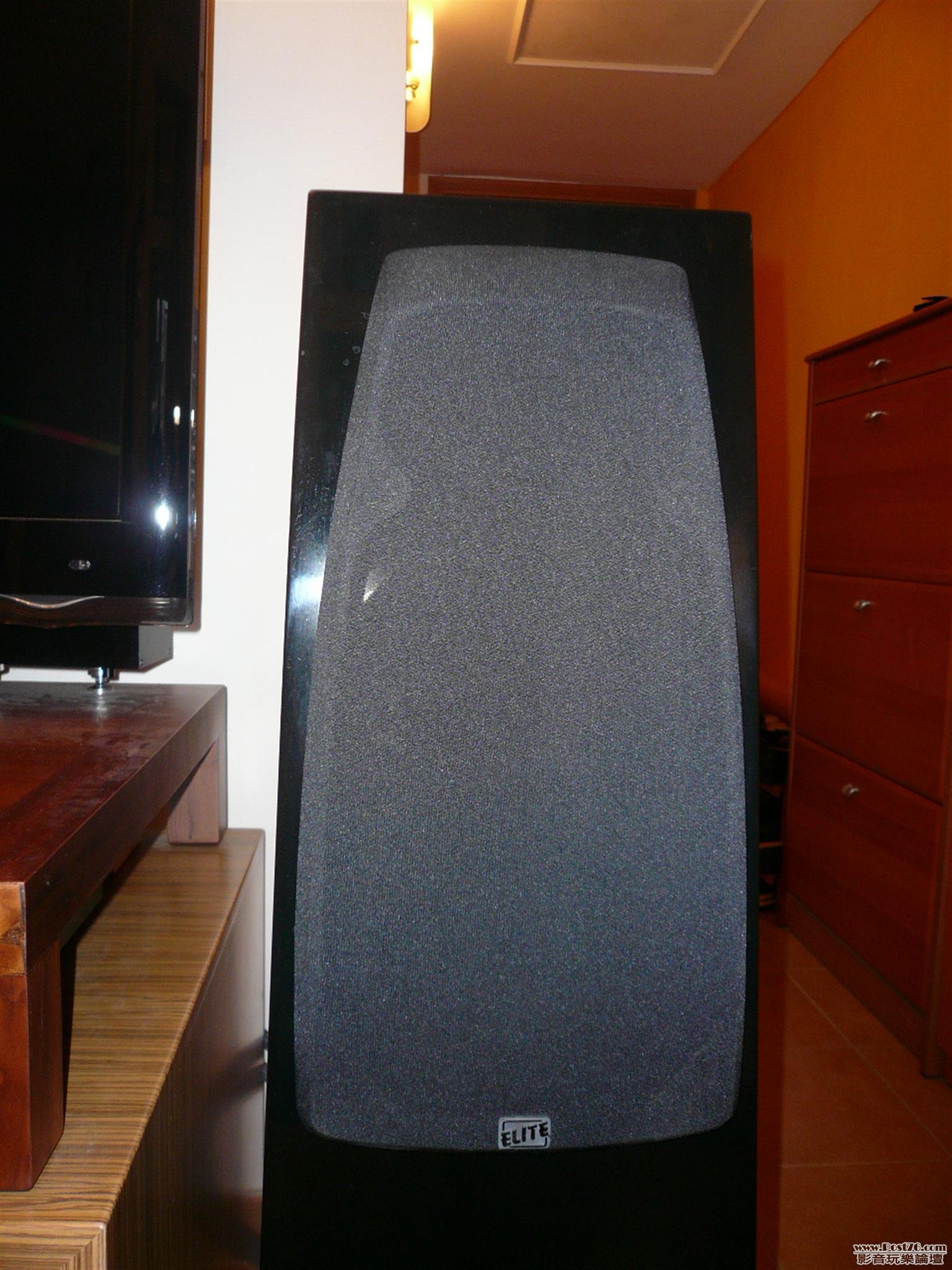 P1020937 (Custom).JPG