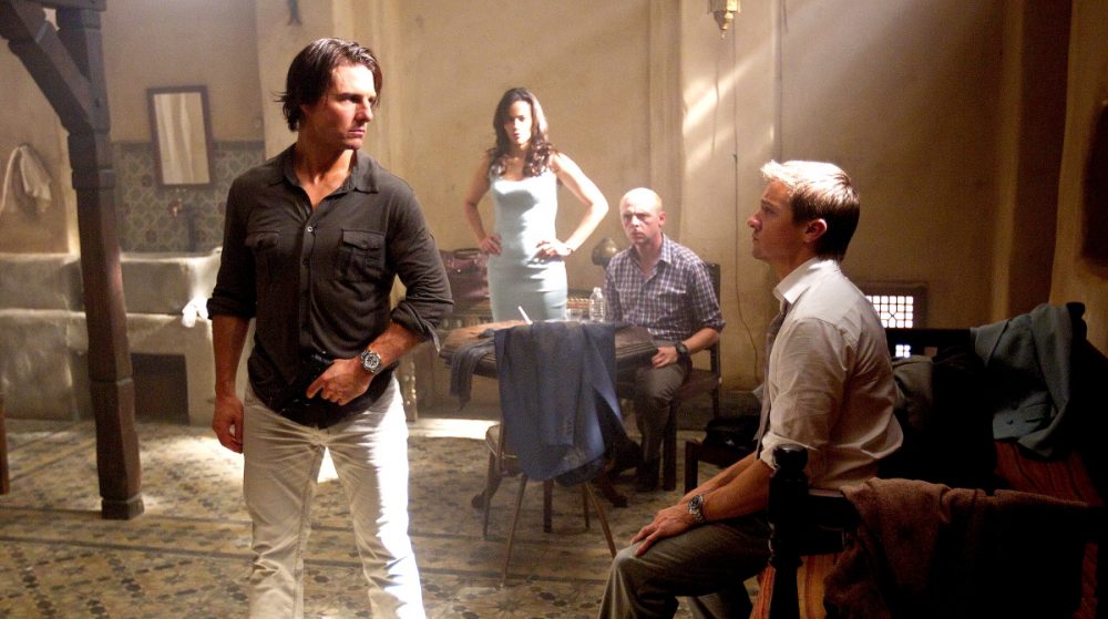 由 Tom Cruise 領軍的《壯志凌雲2》（Top Gun: Maverick）雖要等到明年 6 月先有得睇，但 Tom Cruise 及其成名系列《職業特工隊》仍是外國傳媒恆常用作專題報道的重要素材。就在最近一篇外國媒體專題中，曾參與該系列製作的人員提及 2011 年的《職業特工隊  鬼影約章》（職4）最初定案為 Tom Cruise 「交棒」一章。原定計劃是由 Tom Cruise 飾演的前綫特工 Ethan Hunt 經歷過《鬼影約章》一役後，成功繼任 IMF（Impossible Mission Force）的局長一職，然後將焦點轉移到其他前綫新角色身上，以單元劇方式後續整個系列。