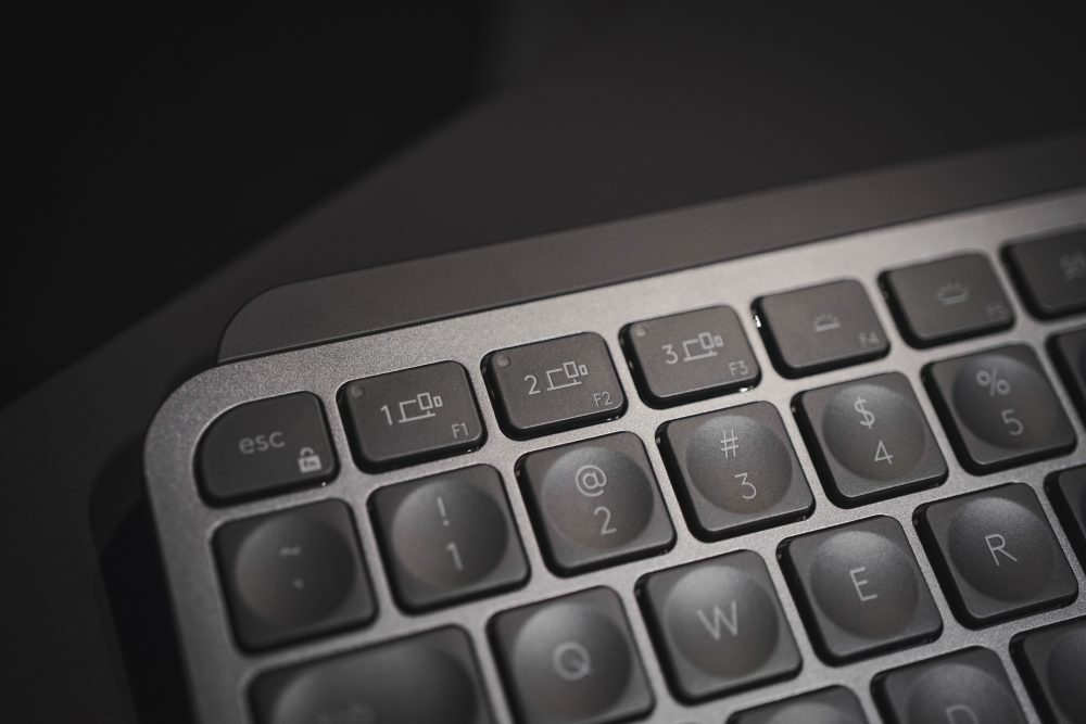 Post76】Logitech MX Keys Mini鍵盤評測：4大購買及4大唔買嘅理由