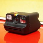 迷你即影即有相機 Polaroid Go 追加黑紅兩色機身 專用三色濾鏡套裝 | 攝影資訊